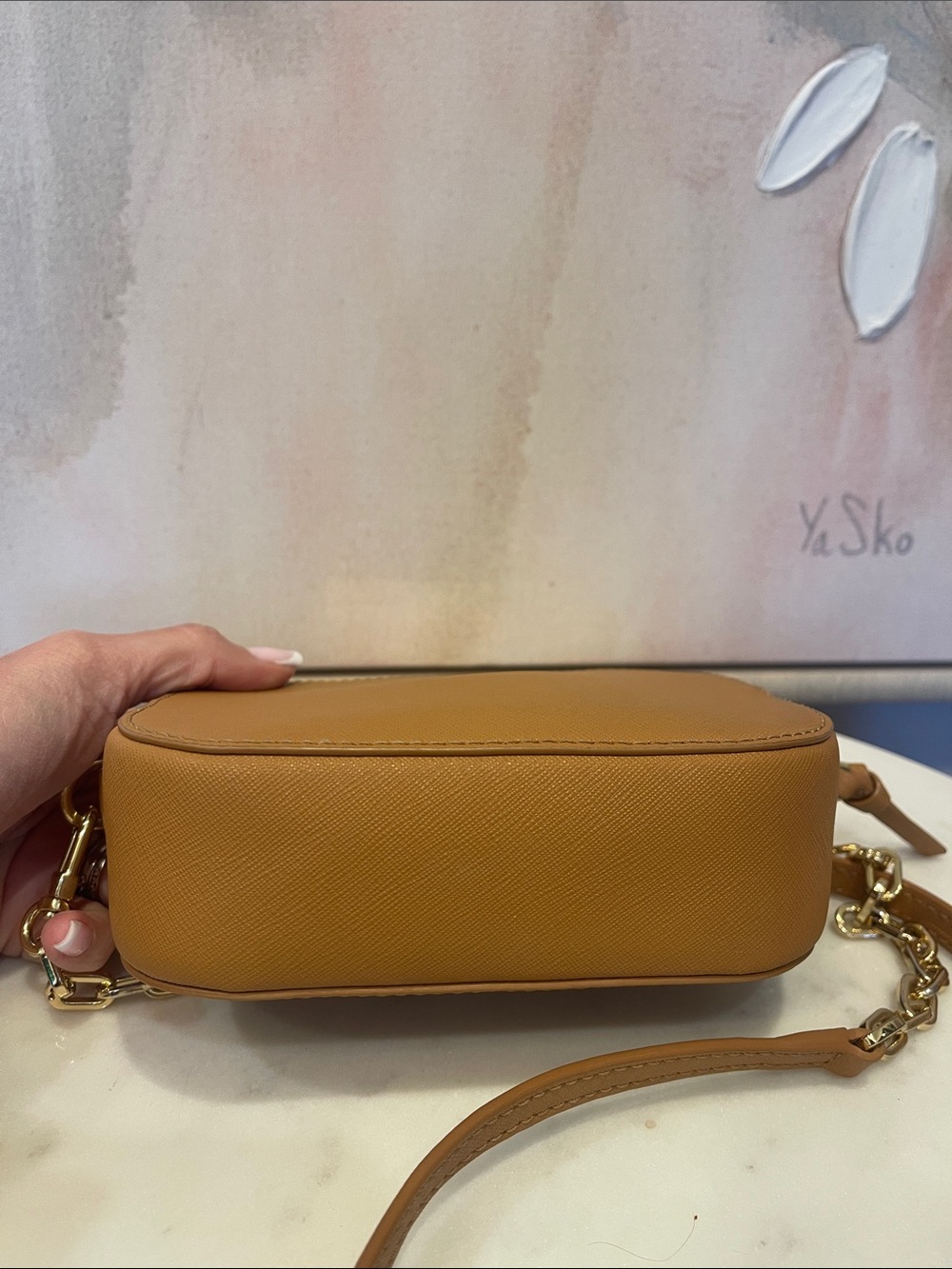 Gorgeous Tory Burch Emerson Crossbody in Tan - Picture 6 of 7